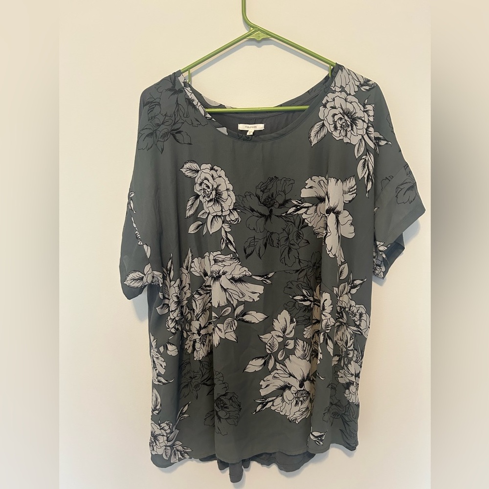 Maurices Dark Gray Blue Floral Blouse